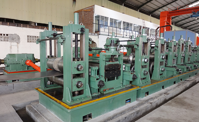 ERW273mm API petroleum high frequency straight seam welded pipe production line