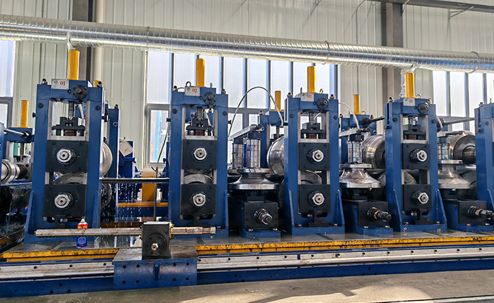 ERW219 new energy photovoltaic bracket main shaft direct square full-automatic welding pipe production line